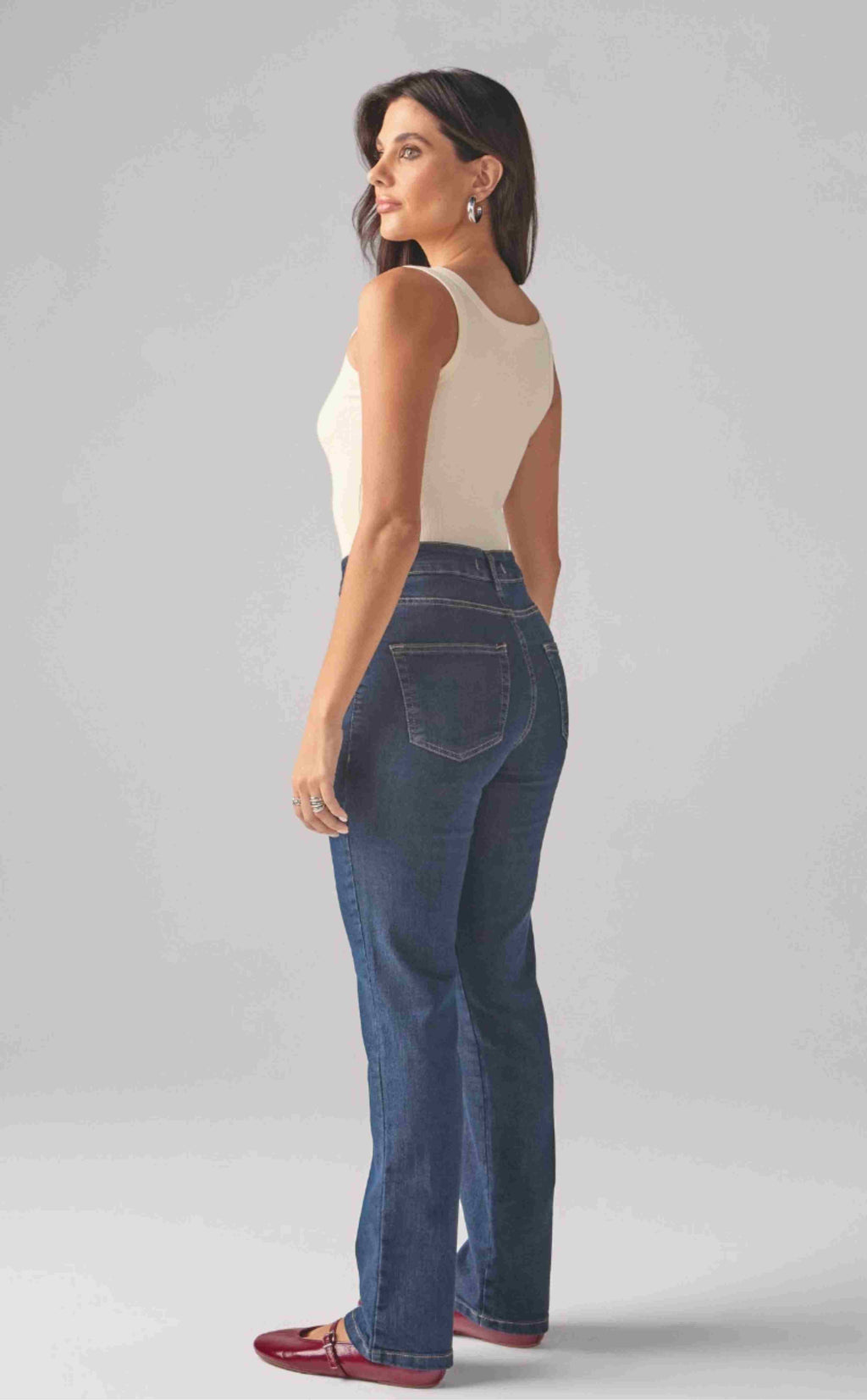 CALCA RETA FEMININO ESCURO
