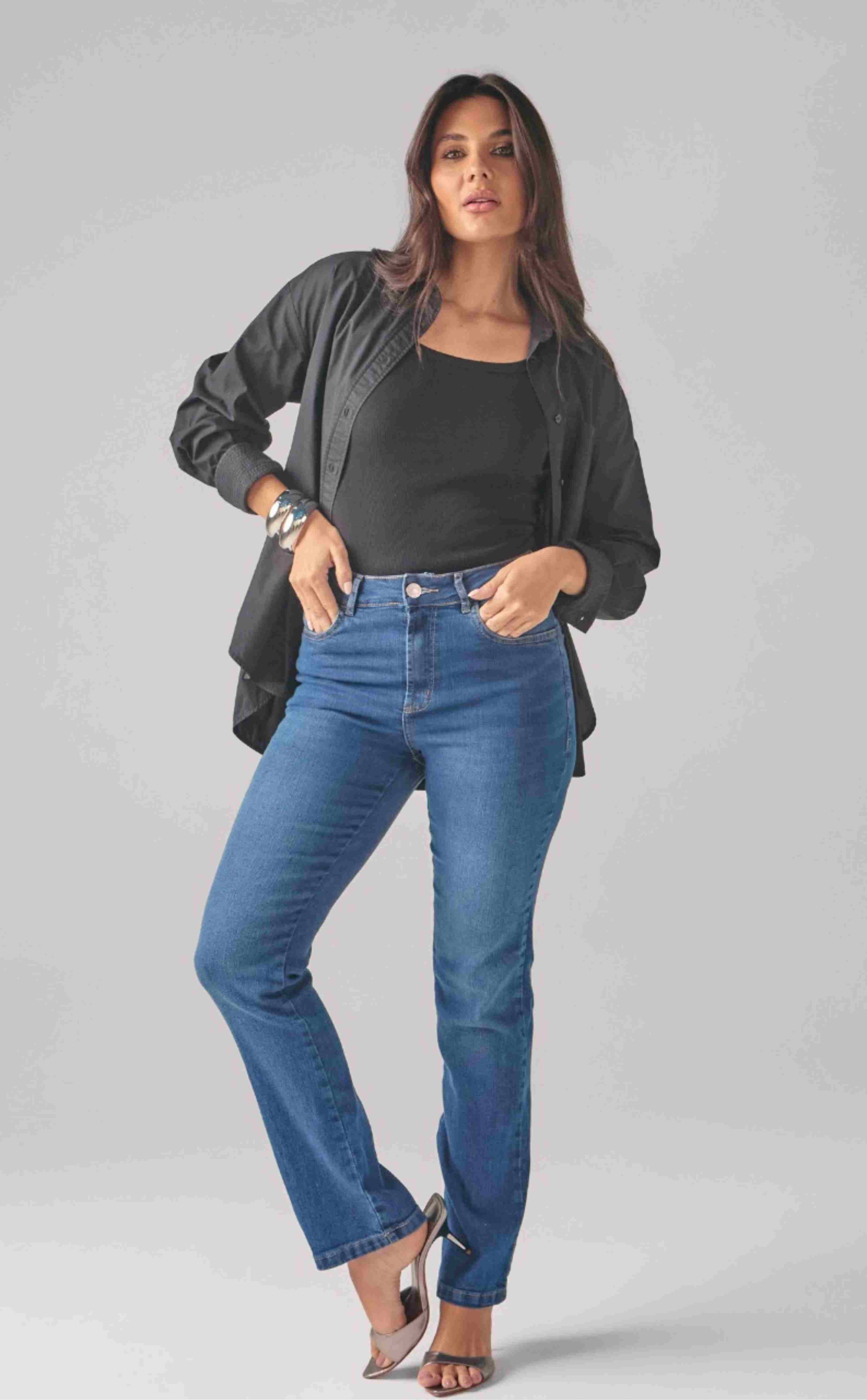 CALCA RETA FEMININO MEDIO