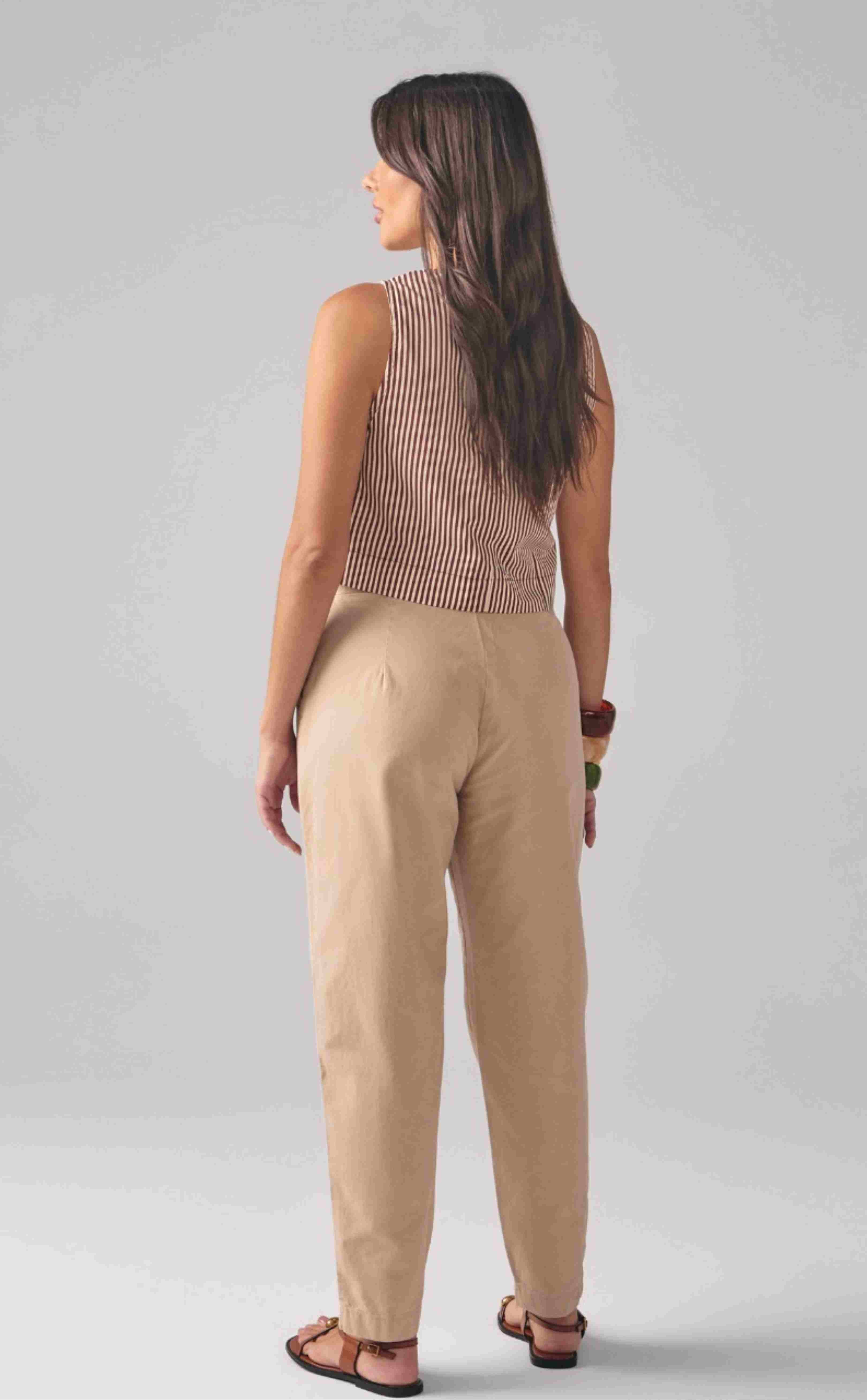 CALÇA CARROT FEMININO AREIA