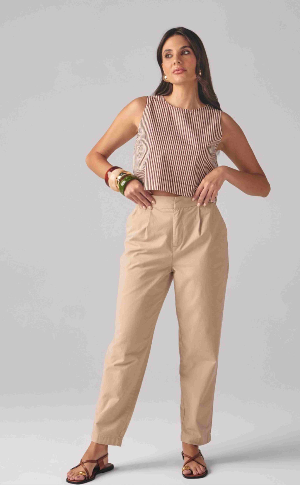 CALÇA CARROT FEMININO AREIA