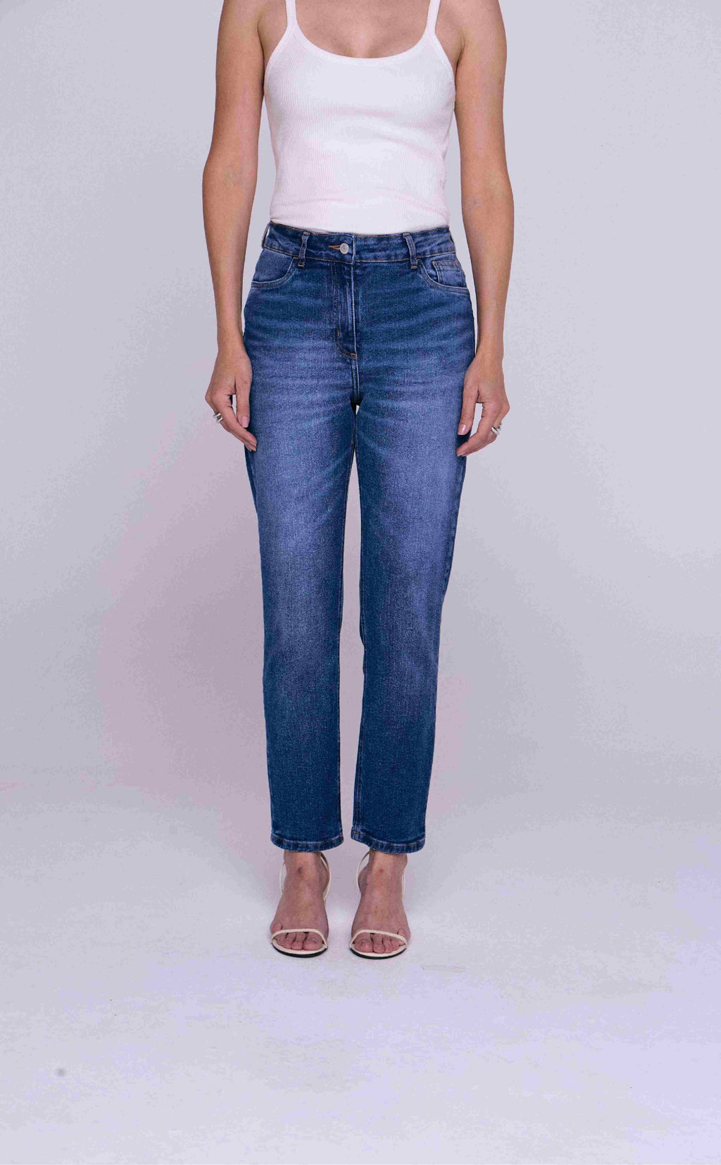 CALCA MOM FIT FEMININA ESCURO