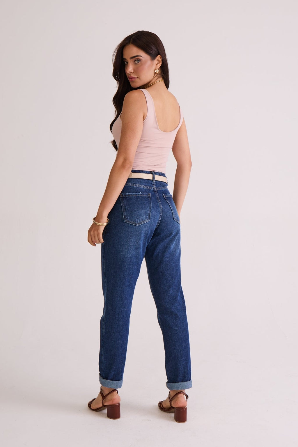 CALÇA RETA FEMININA ESCURO