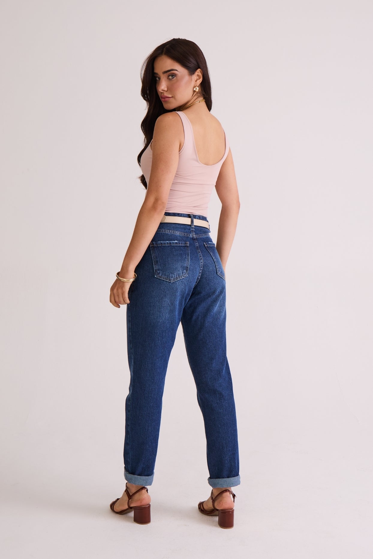 CALÇA RETA FEMININA ESCURO