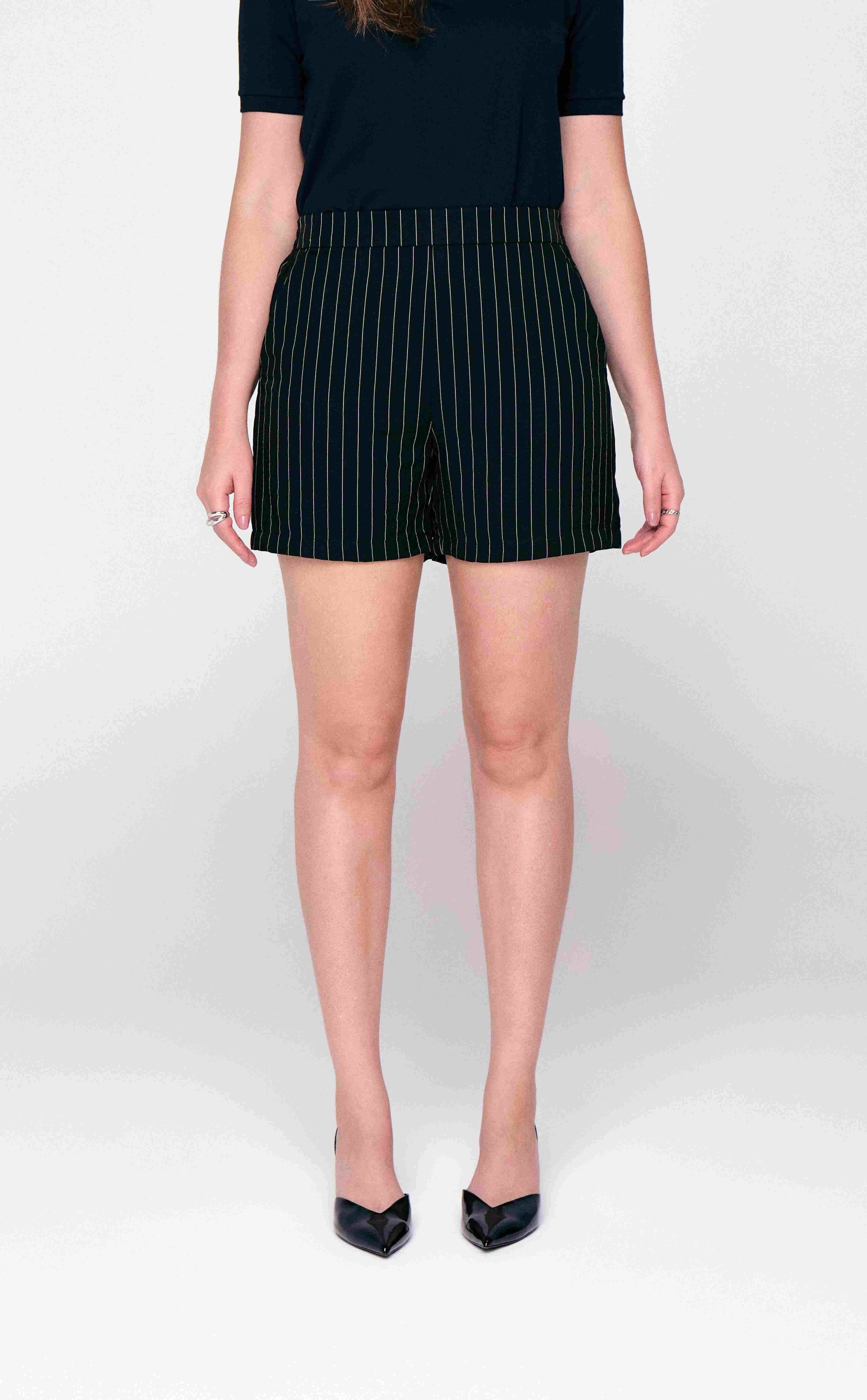 BERMUDA ALFAIATARIA FEMININA PRETO
